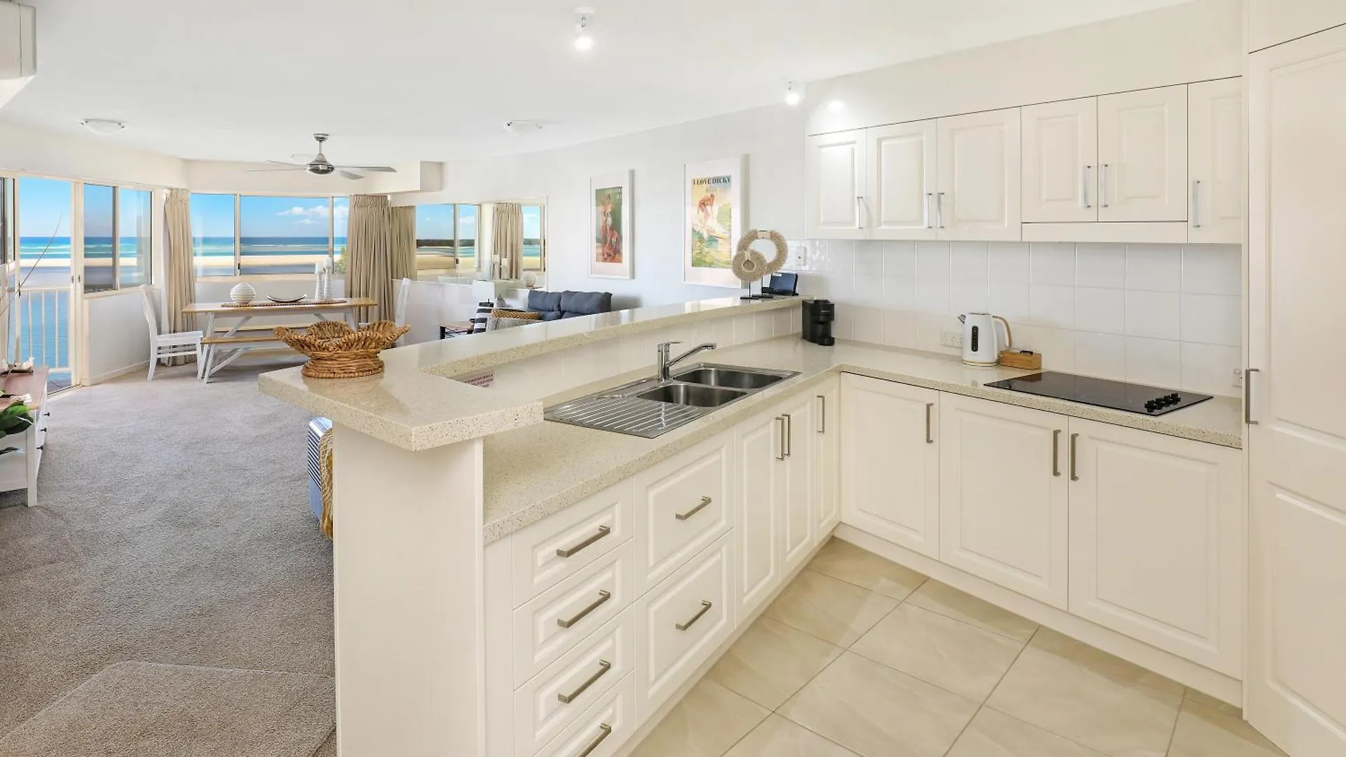Riviere On Golden Beach Caloundra