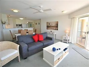 **** Aparthotel Riviere On Golden Beach Caloundra Australia