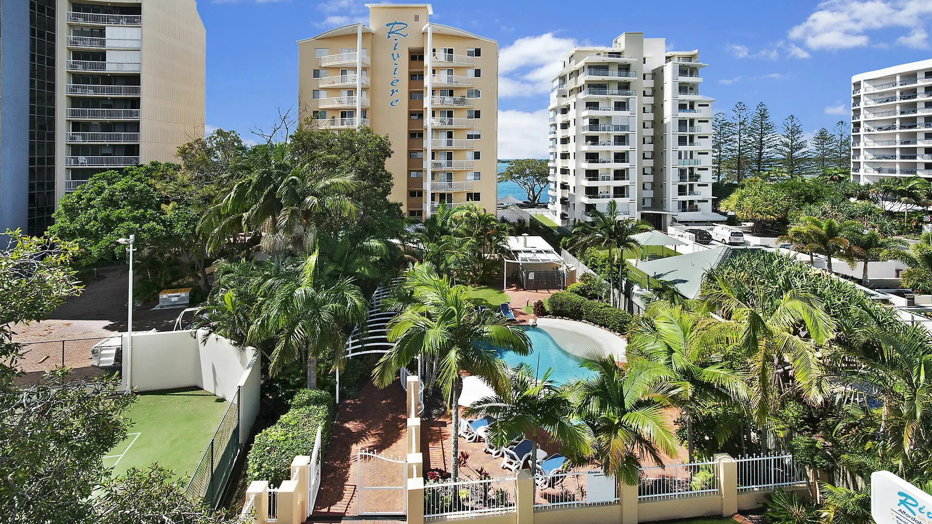 Riviere On Golden Beach Caloundra