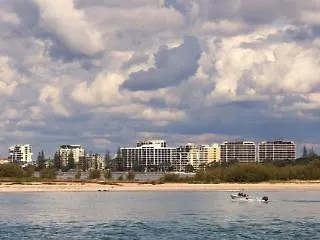 **** Aparthotel Riviere On Golden Beach Caloundra Australia